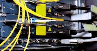 Заказать монтаж сетей в Троицке. Обслуживание ПК, ремонт от 312 руб